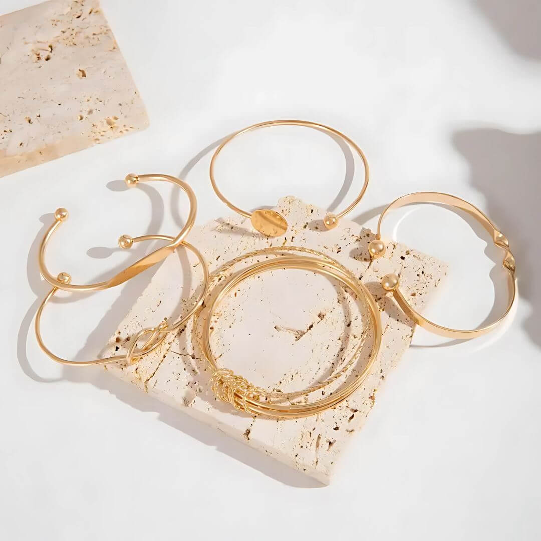 Minimalist Gold Bangle Bracelet Set - Diane Jewelry