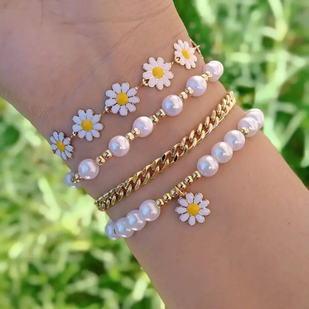 Daisy Pearl Beaded Bracelet Set - Diane Jewelry
