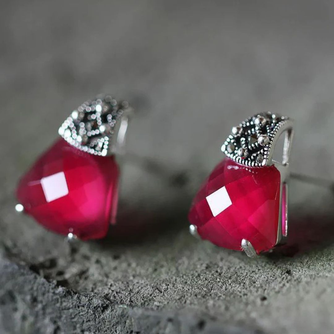 Red Gem Vintage Stud Earrings - Diane Jewelry